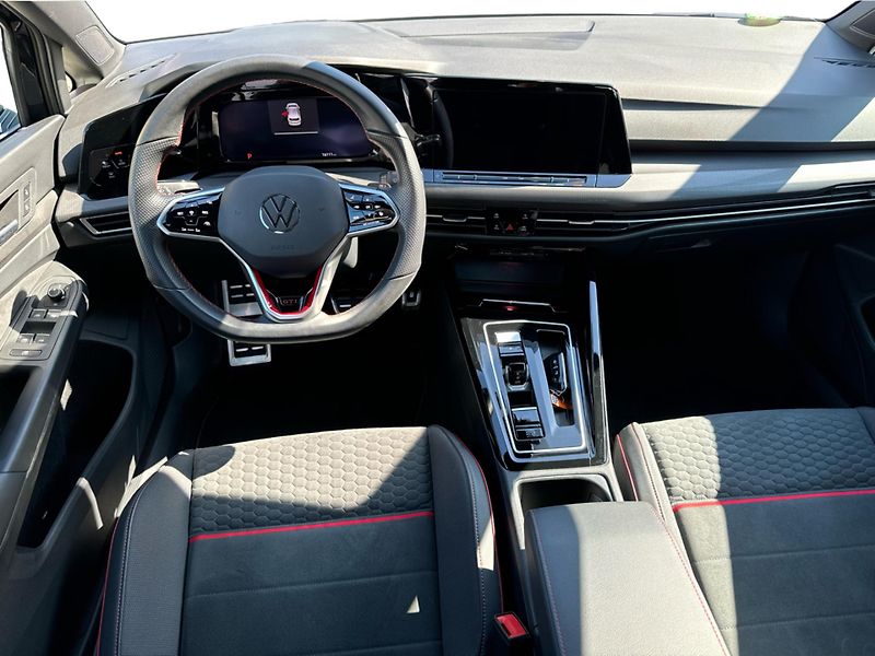 Volkswagen Golf GTI Clubsport 2.0 TSI 221kW DS - fotka 10 z 22