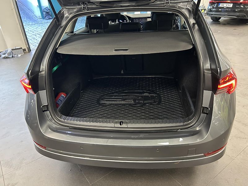 Škoda Octavia (2023) 1.5TSi Style Plus Matrix ACC - fotka 26 z 26