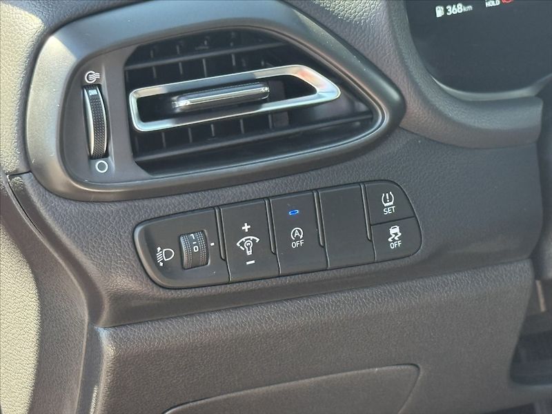 Hyundai i30 1,5 T-GDI 103kW Style - fotka 10 z 23