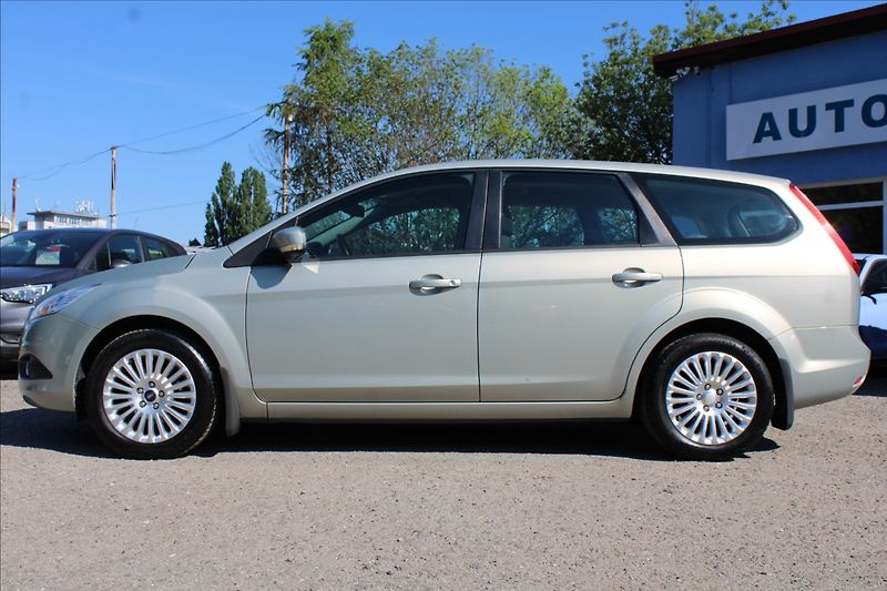 Ford Focus 1,6 i 16V  ČR,1.MAJITEL,SERVIS - fotka 8 z 30