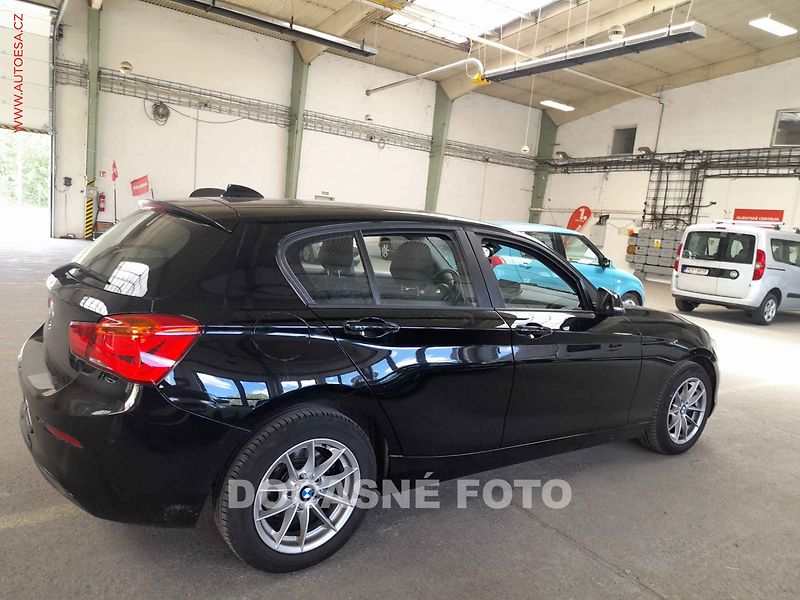 BMW Řada 1 (2017) 2.0, autoAC - fotka 2 z 3