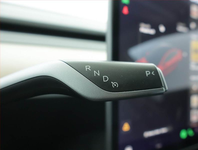 Tesla Model 3 (2021) Long Range 4WD 79kWh, SoH 92% - fotka 13 z 22