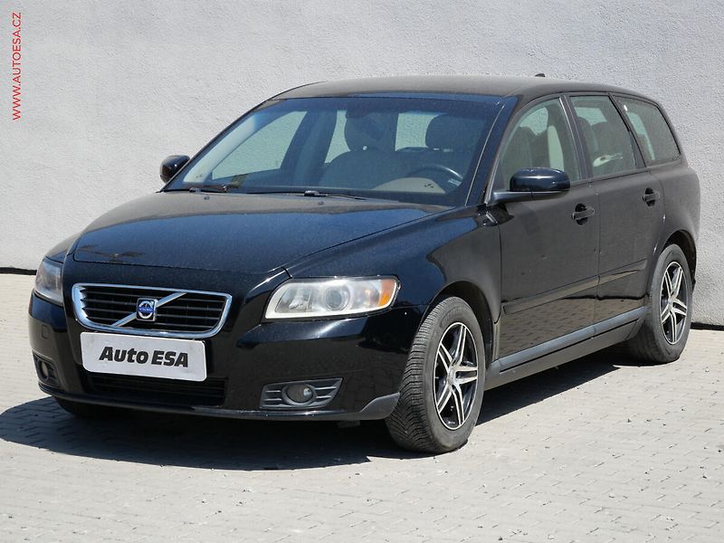 Volvo V50 (2008) 1.6D, AC, výhřev sed - fotka 3 z 19