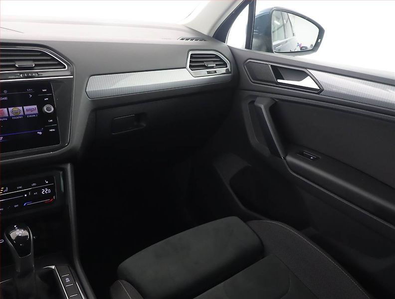 Volkswagen Tiguan (2022) Elegance 1.5 TSI - fotka 8 z 19