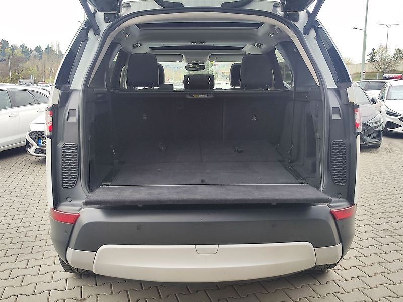 Land Rover Discovery 3.0 Td6 HSE/190kW Pano 7.míst - fotka 9 z 38
