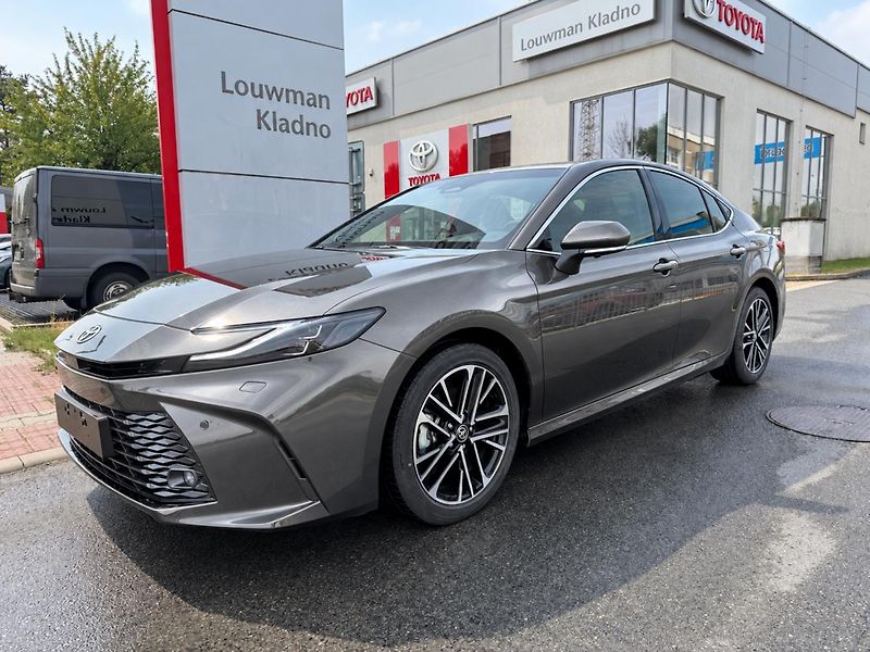 Toyota Camry 2.5 HEV Executive - fotka 1 z 5