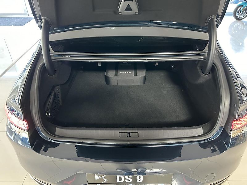 DS Automobiles DS9 (2022) OPERA E-TENSE 225K - fotka 6 z 31