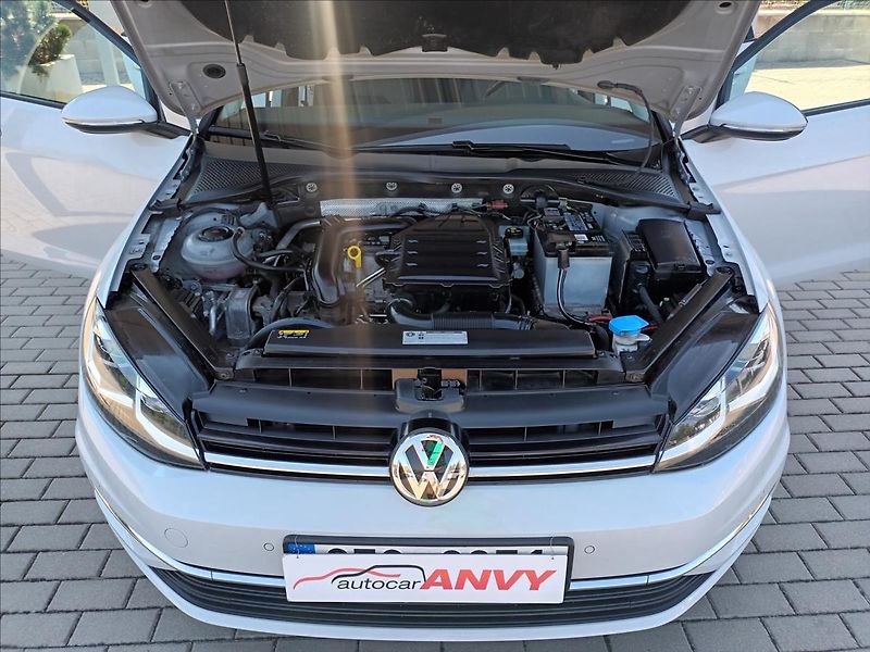 Volkswagen Golf 1,0 TSI,ČR,1MAJ,RADAR,LED,DPH - fotka 28 z 42