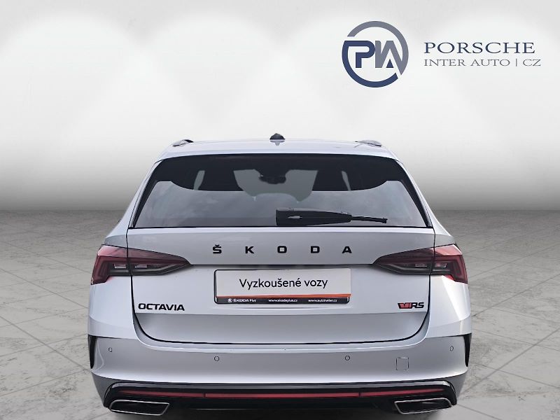 Škoda Octavia RS 2.0 TDI DSG - fotka 8 z 22