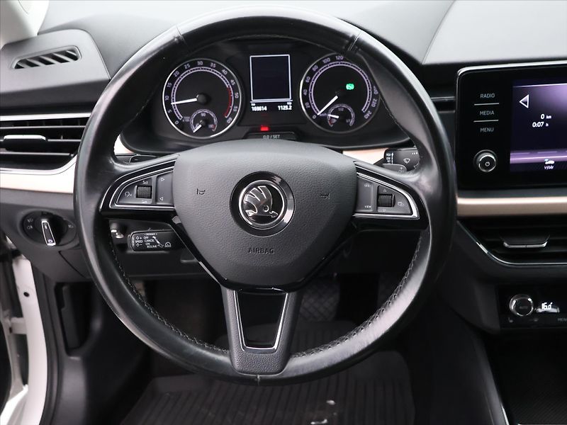 Škoda Scala 1,6 TDI 85kW Style DSG CZ - fotka 13 z 25