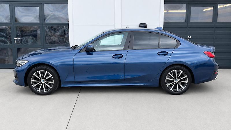 BMW Řada 3 318i A/T Model Advantage - fotka 3 z 26