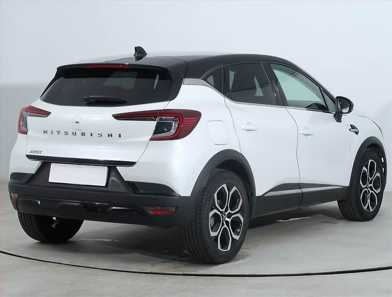 Mitsubishi ASX (2023) 1.3 T MHEV - fotka 5 z 23