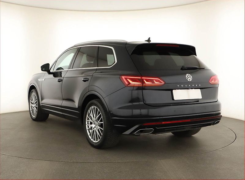 Volkswagen Touareg (2019) R-Line 3.0 TDI - fotka 4 z 29