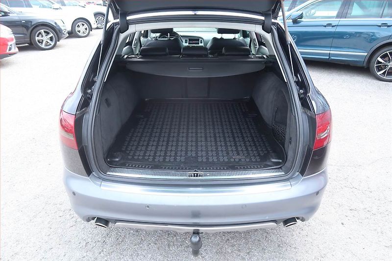 Audi A6 Allroad (2011) 3.0 TDI, 4X4, Automat, Navi - fotka 14 z 24