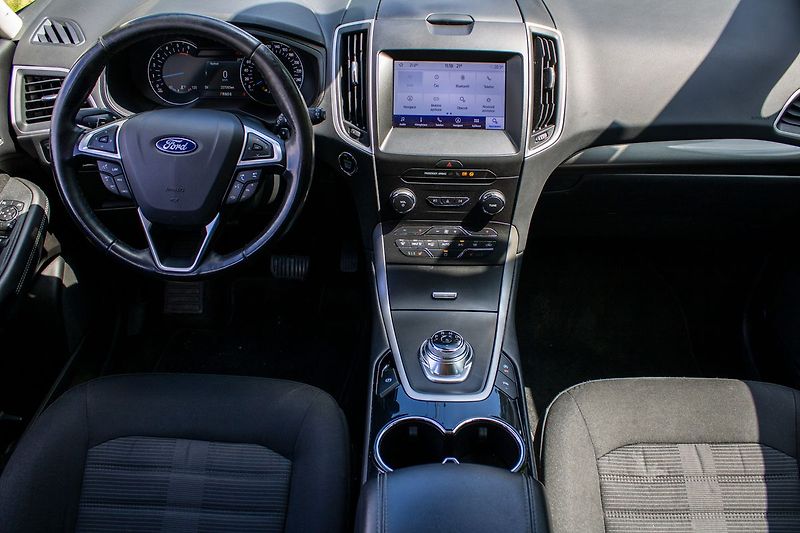Ford Galaxy Business - fotka 18 z 21