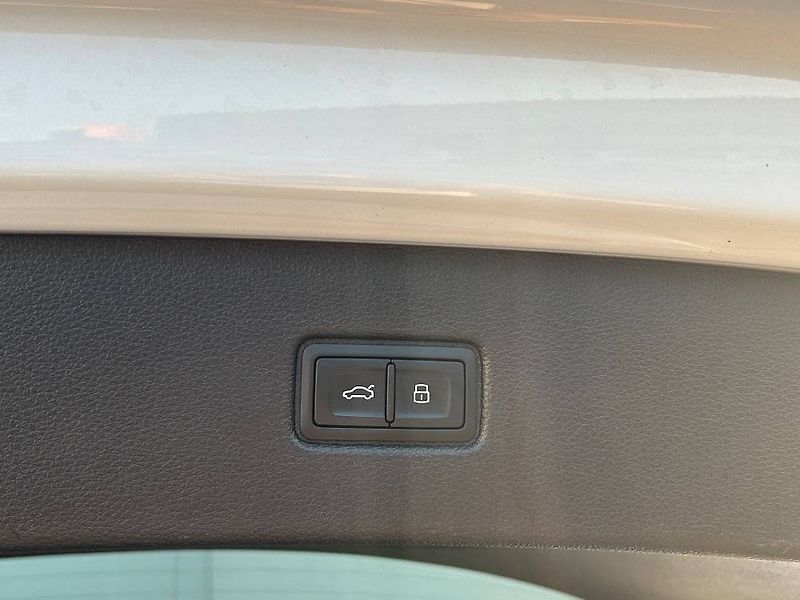Audi Q7 SUV 50 Sline Quattro 8TT 3,0TD - fotka 29 z 30