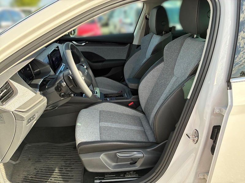 Škoda Octavia (2025) TOP SELECTION 2.0TDI 110kW DSG - fotka 7 z 11