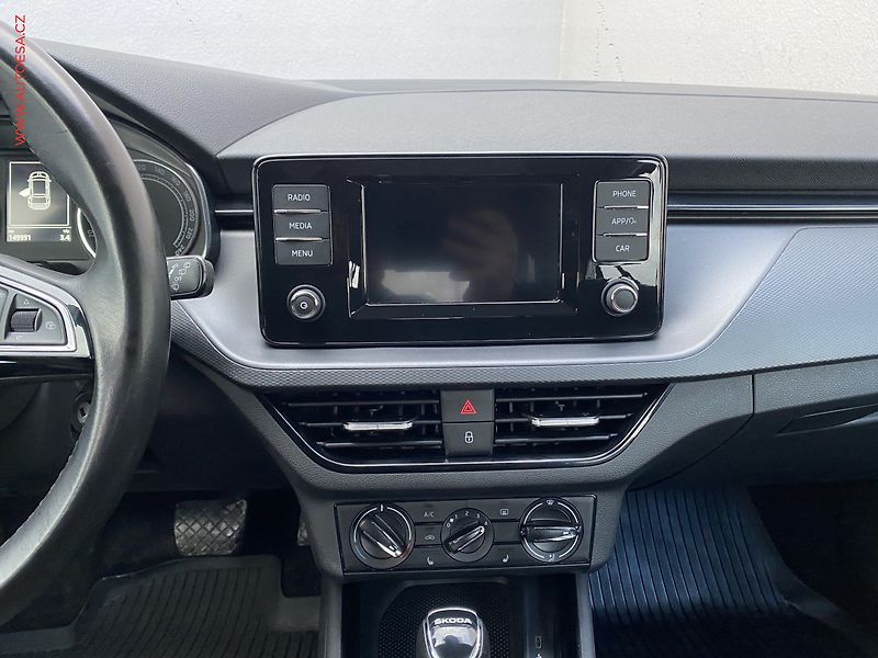 Škoda Scala (2020) 1.6 TDi, Ambition, DSG, LED - fotka 12 z 18