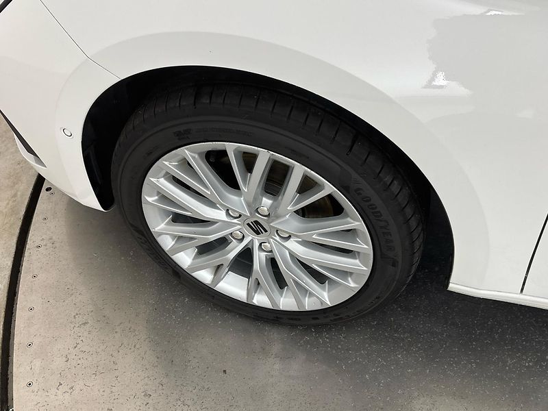 Seat Leon Xcellence - fotka 31 z 31