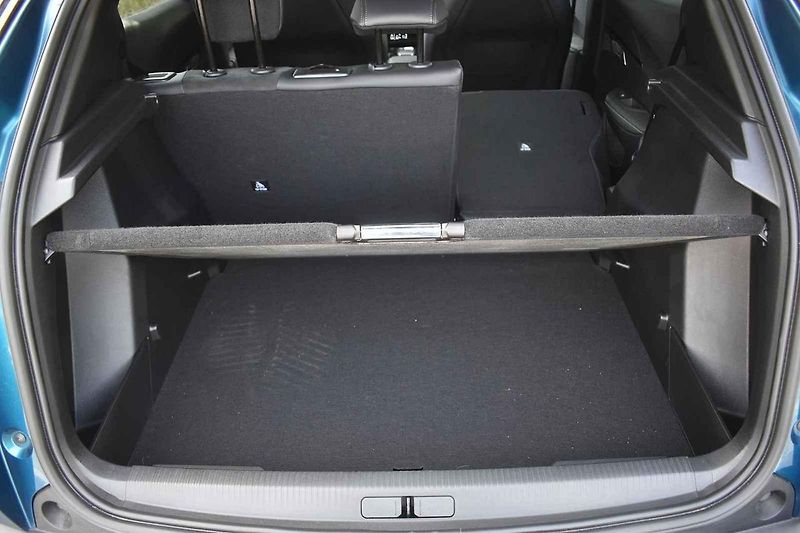 Peugeot 2008 je stylový i praktický rodinný doplněk.