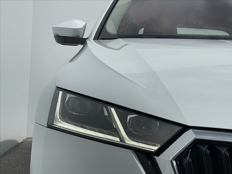 Škoda Octavia 2,0 TDI 4x4 DSG Style Plus TZ - fotka 21 z 23