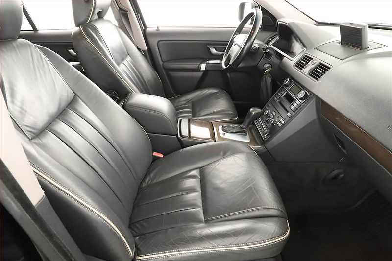 Volvo XC90 (2010) D5, 4X4, Automat, 7 míst - fotka 7 z 19