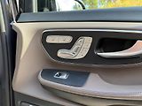 Mercedes-Benz Třídy V (2022) EXCLUSIVE 300d 4M AMG/AIR - náhled 16