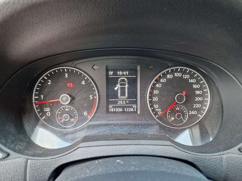 Seat Alhambra 2,0TDI 103KW HIGHLINE WEBASTO  - fotka 15 z 19