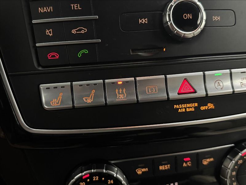 Mercedes-Benz GLS 5,5 63AMG DESIGNO NZTOP PANO - fotka 27 z 61