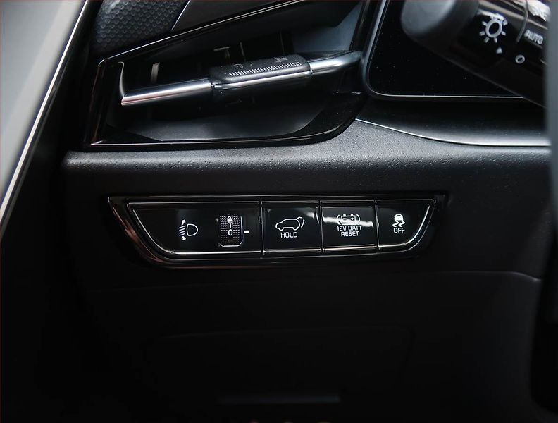Kia Niro (2023) Premium Hybrid - fotka 20 z 29