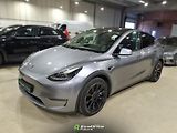 Tesla Model Y (2023) 4×4 | Berlín | Tažné 1 600 kg - náhled 3