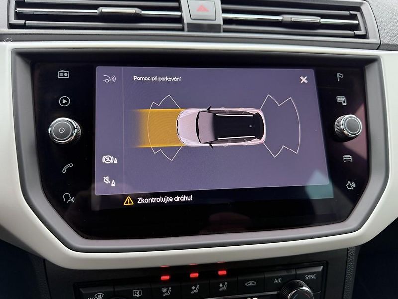 Seat Arona 1.0 TGI Xcellence, LED. - fotka 16 z 20