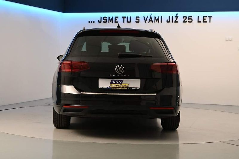 Volkswagen Passat (2023) 2.0 DSG Matrix LED ACC VIRTUAL - fotka 6 z 35