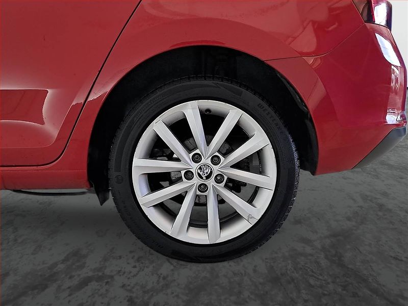 Škoda Rapid (2017) Style Plus 1.0 TSI, Serv.kniha - fotka 14 z 17
