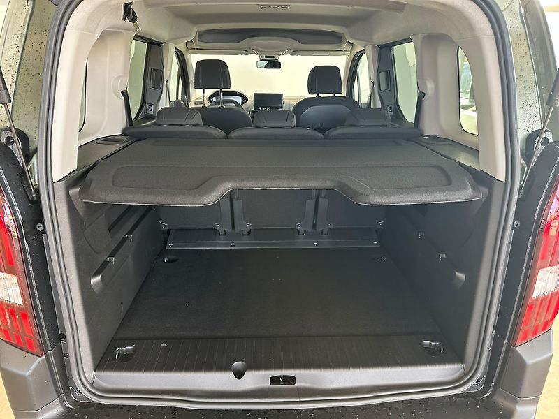 Peugeot Rifter (2026) GT BlueHDi 130 EAT8 - fotka 9 z 23