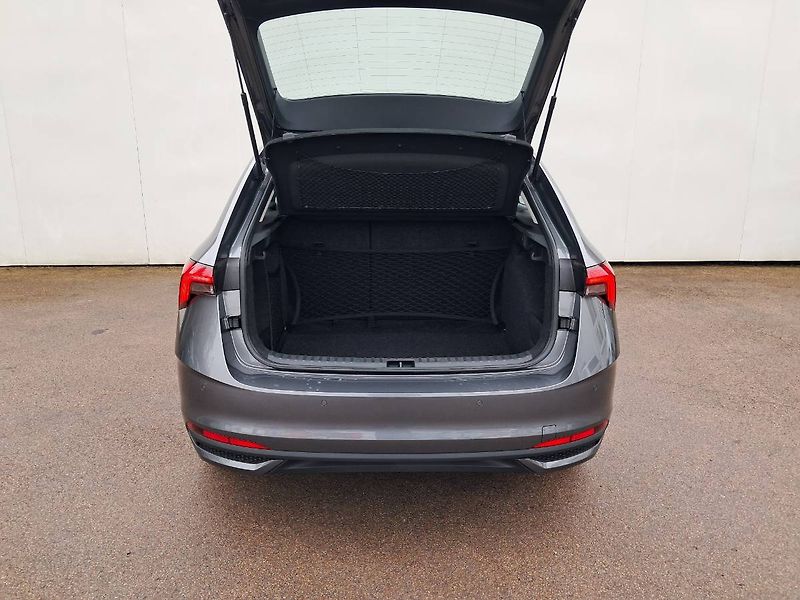 Škoda Scala (2024) SELECTION 130 let  1.0 TSI / 8 - fotka 26 z 29