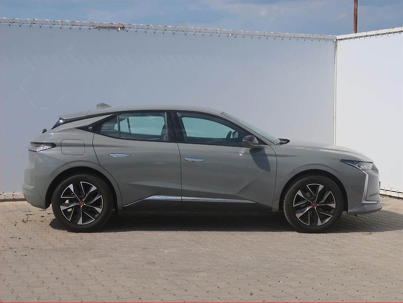 DS Automobiles DS4 (2022) 1.2 PureTech - fotka 6 z 20
