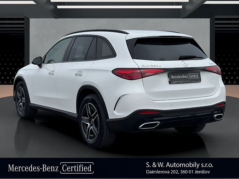 Mercedes-Benz GLC 220 d 4MATIC AMG Line - fotka 4 z 26