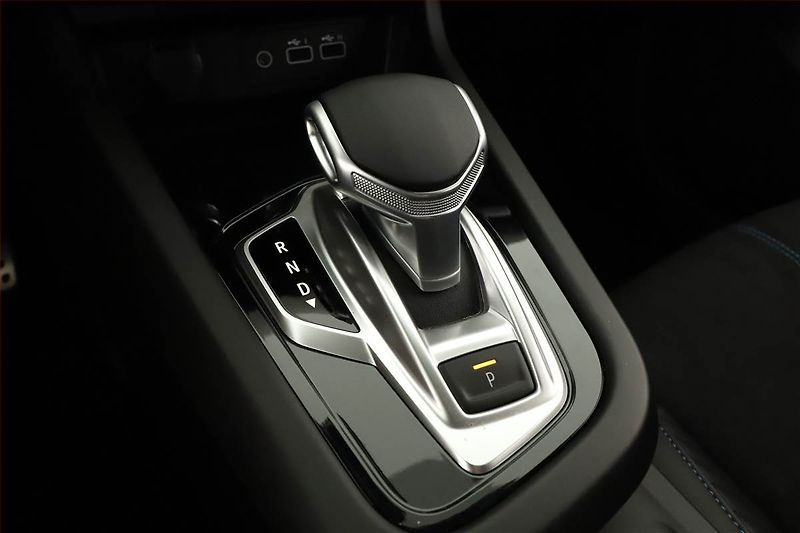 Renault Arkana (2025) 1.3 TCe, Esprit Alpine - fotka 10 z 21