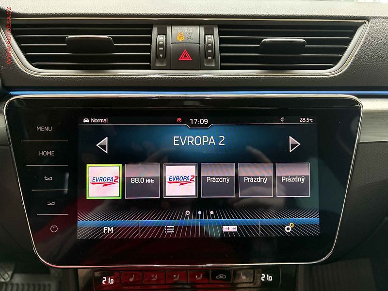 Škoda Superb (2018) 2.0 TDi, Style - fotka 14 z 18