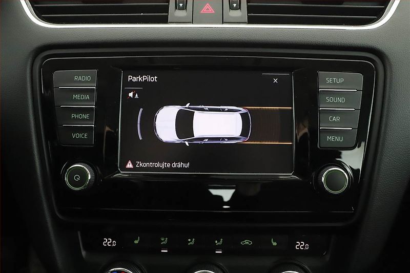 Škoda Octavia (2017) Ambition 1.6 TDI, ČR,1.maj - fotka 14 z 18