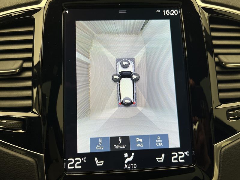 Volvo XC90 B5 AWD R-DESIGN 7 MÍST AUT - fotka 36 z 48