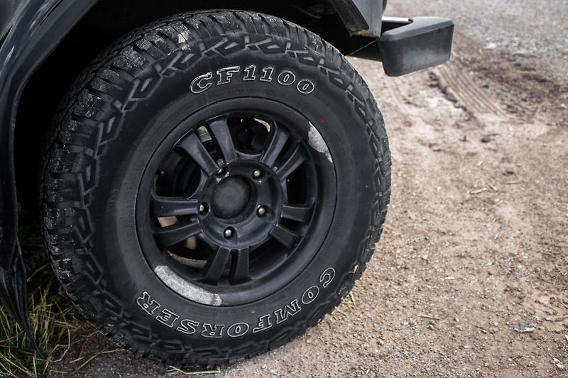 Lada Niva Bronto AWD 61kW - fotka 14 z 45