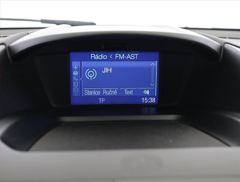Ford Kuga (2014) Trend 2.0 TDCi, 4X4, Navi - fotka 15 z 20