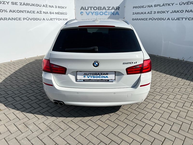 BMW Řada 5 (2012) 520d 135kW F11! ČR! - fotka 5 z 30