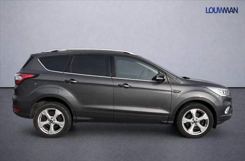 Ford Kuga 2,0 TDCi Titanium 4x4 - fotka 3 z 16