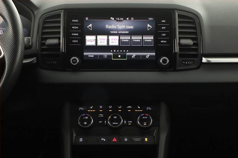 Škoda Karoq (2025) 1.5 TSI, Drive, FullLed - fotka 11 z 20