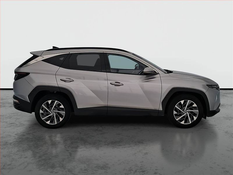 Hyundai Tucson (2023) 1.6 T-GDI - fotka 6 z 17