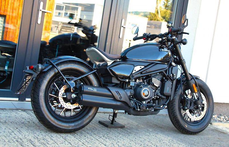 CFMOTO (2026) 450CL-C Bobber BLACK - fotka 3 z 25