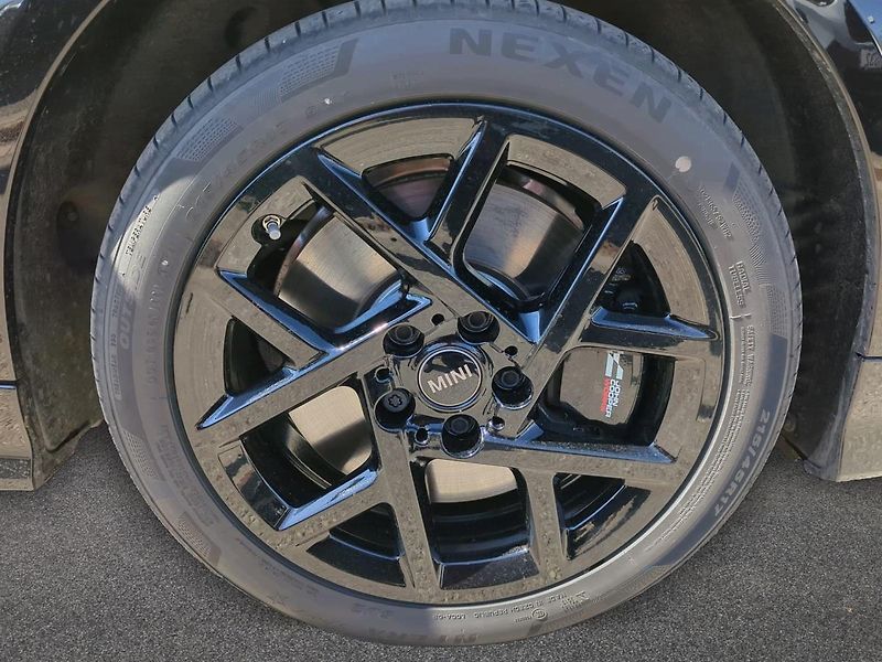 Mini Cooper S - fotka 15 z 18